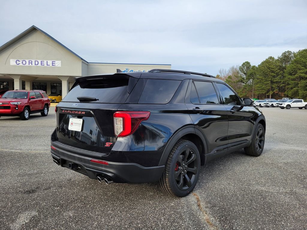 Used 2022 Ford Explorer ST w/ Equipment Group 401A image 5