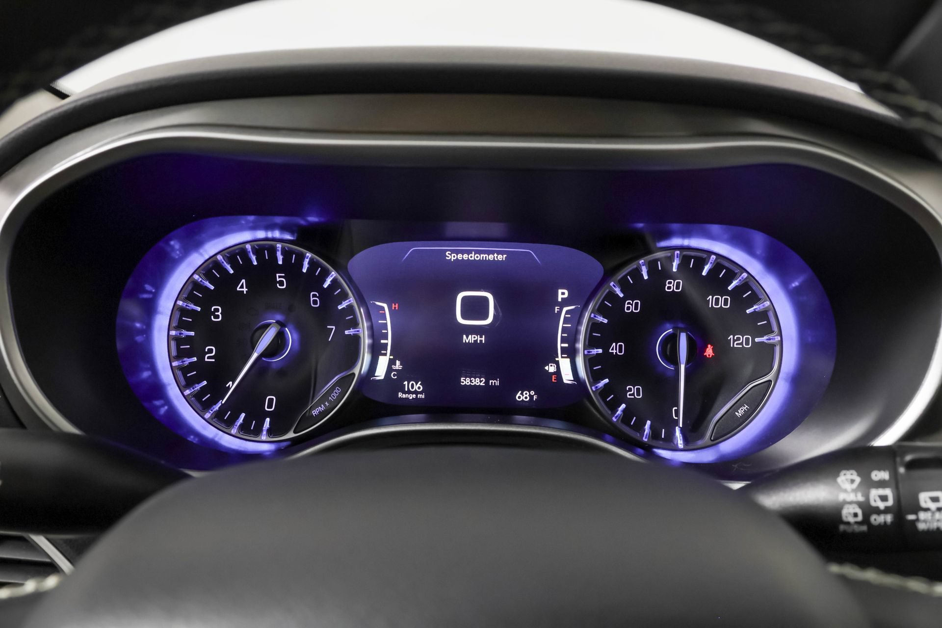 Used 2024 Chrysler Pacifica Touring-L FWD image 27