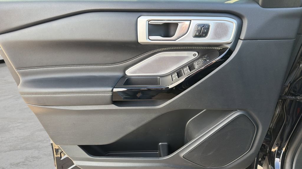 Used 2023 Ford Explorer ST w/ Equipment Group 401A image 25