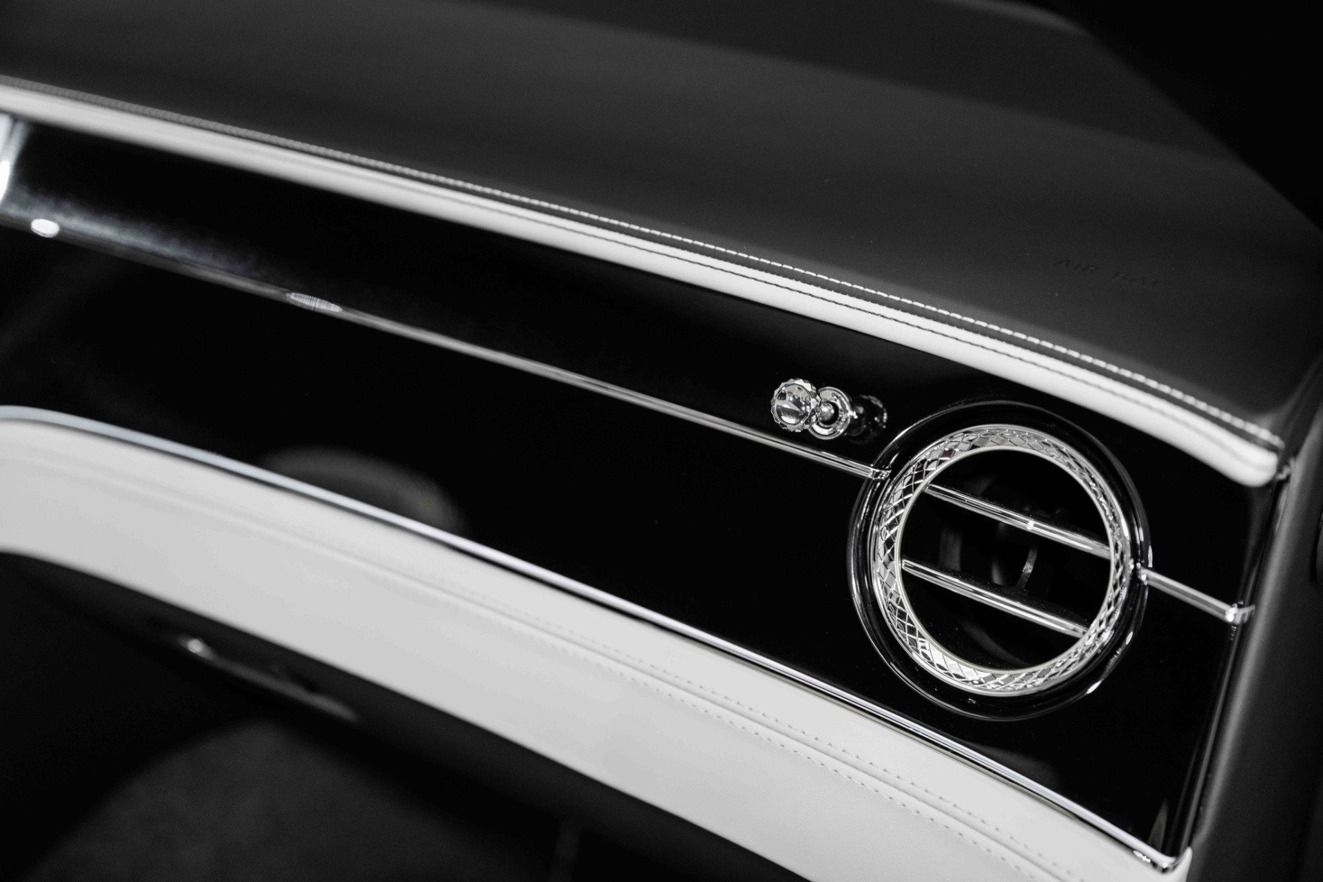 Used 2022 Bentley Continental GT image 41