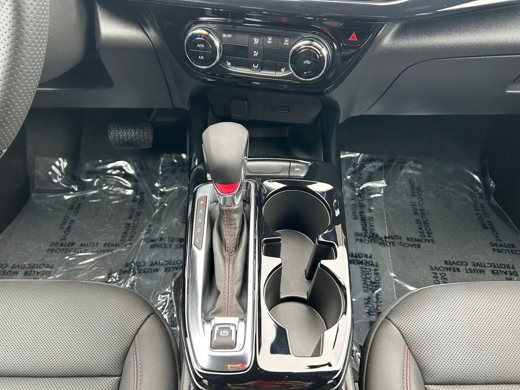 Used 2026 Chevrolet Trax RS w/ Sunroof Package image 13