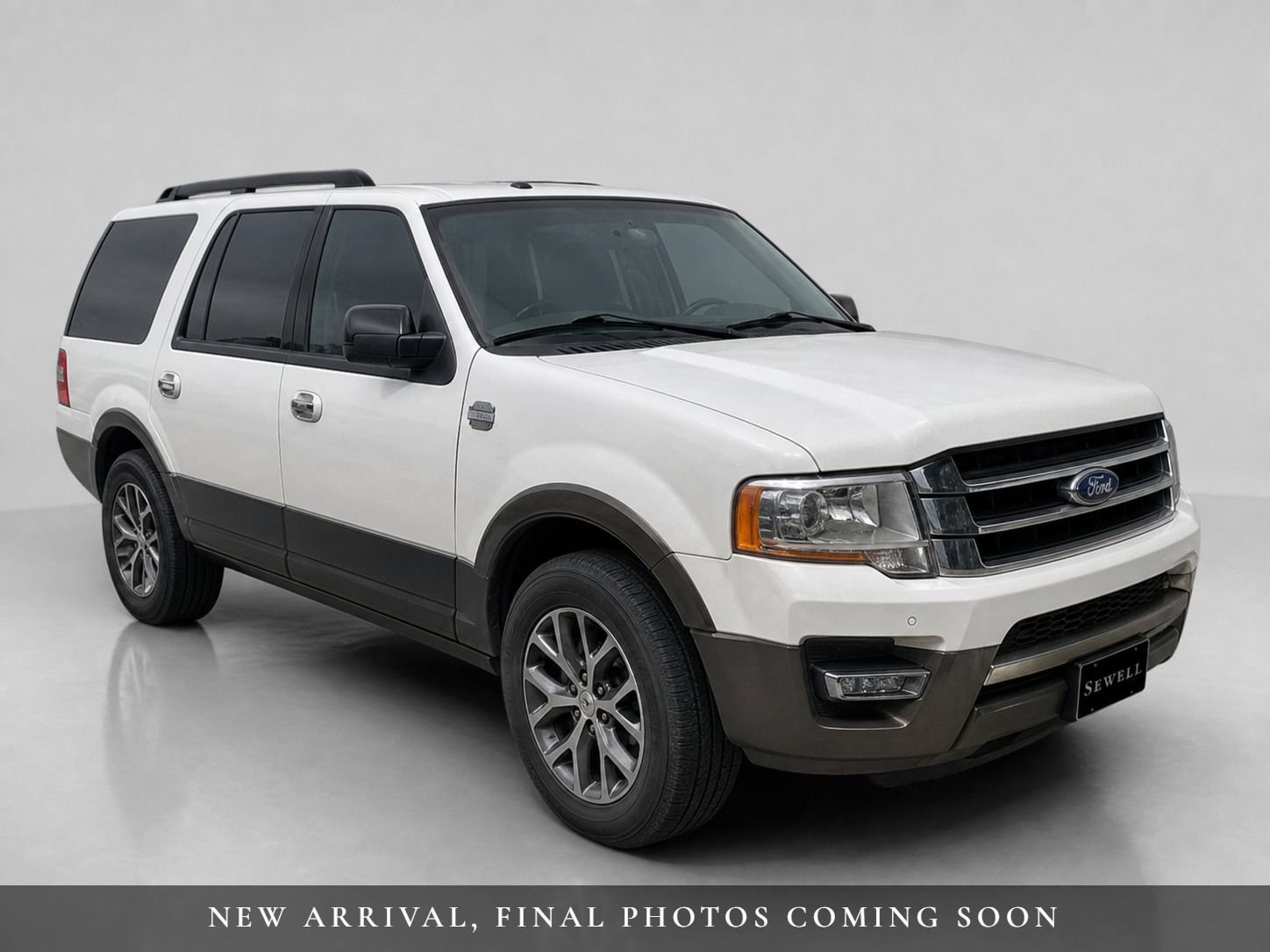 Used 2017 Ford Expedition EL King Ranch RWD image 2