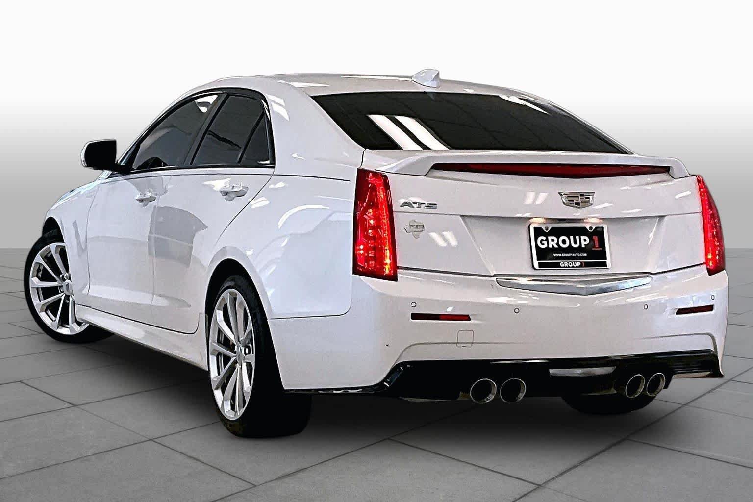 Used 2017 Cadillac ATS V w/ Luxury Package RWD image 11