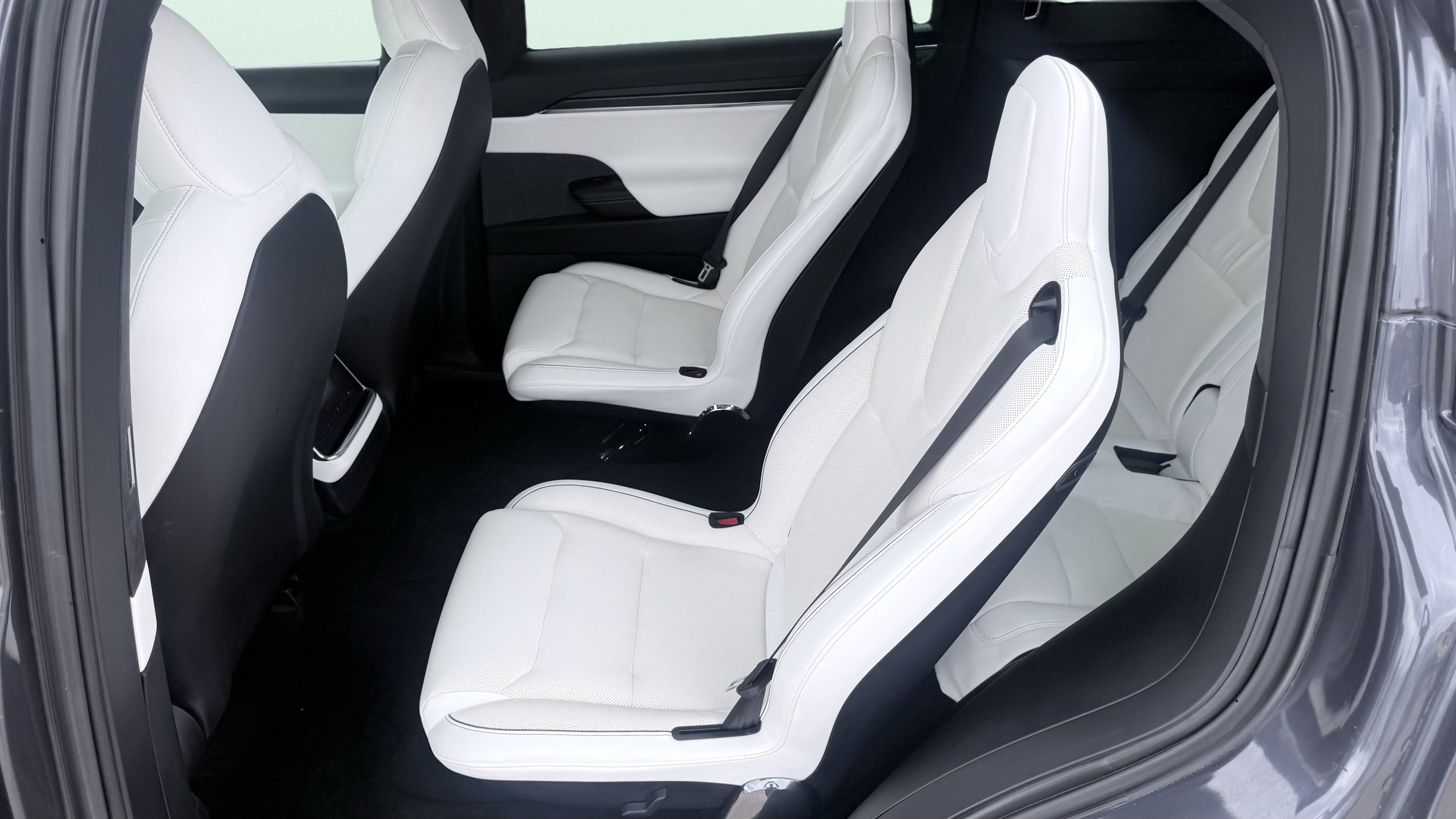 Used 2022 Tesla Model X Plaid AWD/4WD image 5