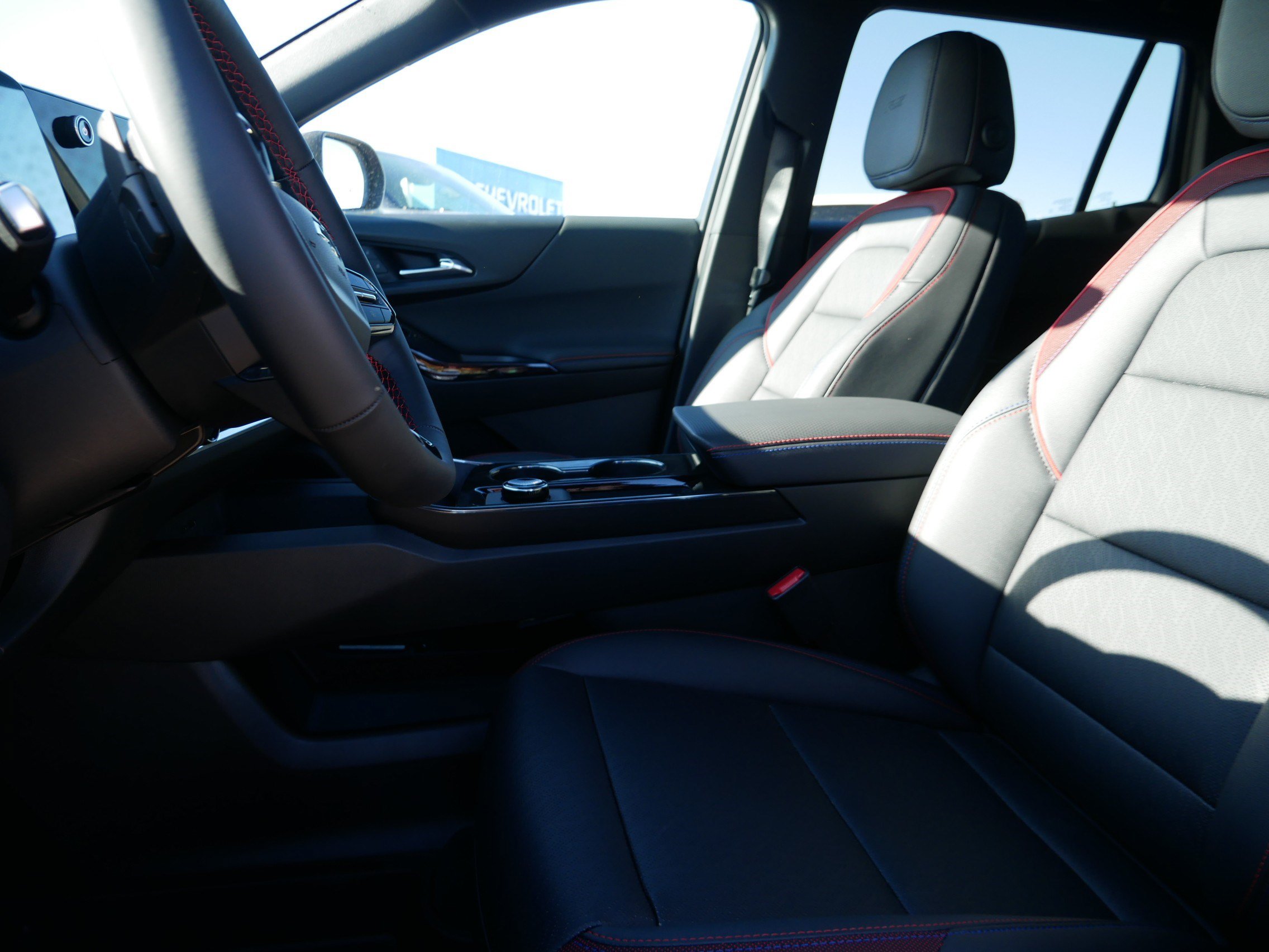 New 2026 Chevrolet Equinox RS w/ Safety and Technology Package AWD/4WD image 4