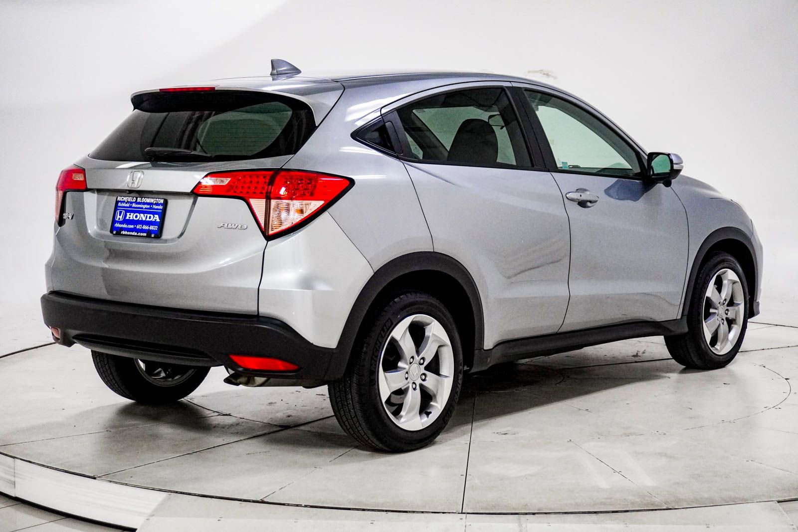 Used 2017 Honda HR-V EX image 10
