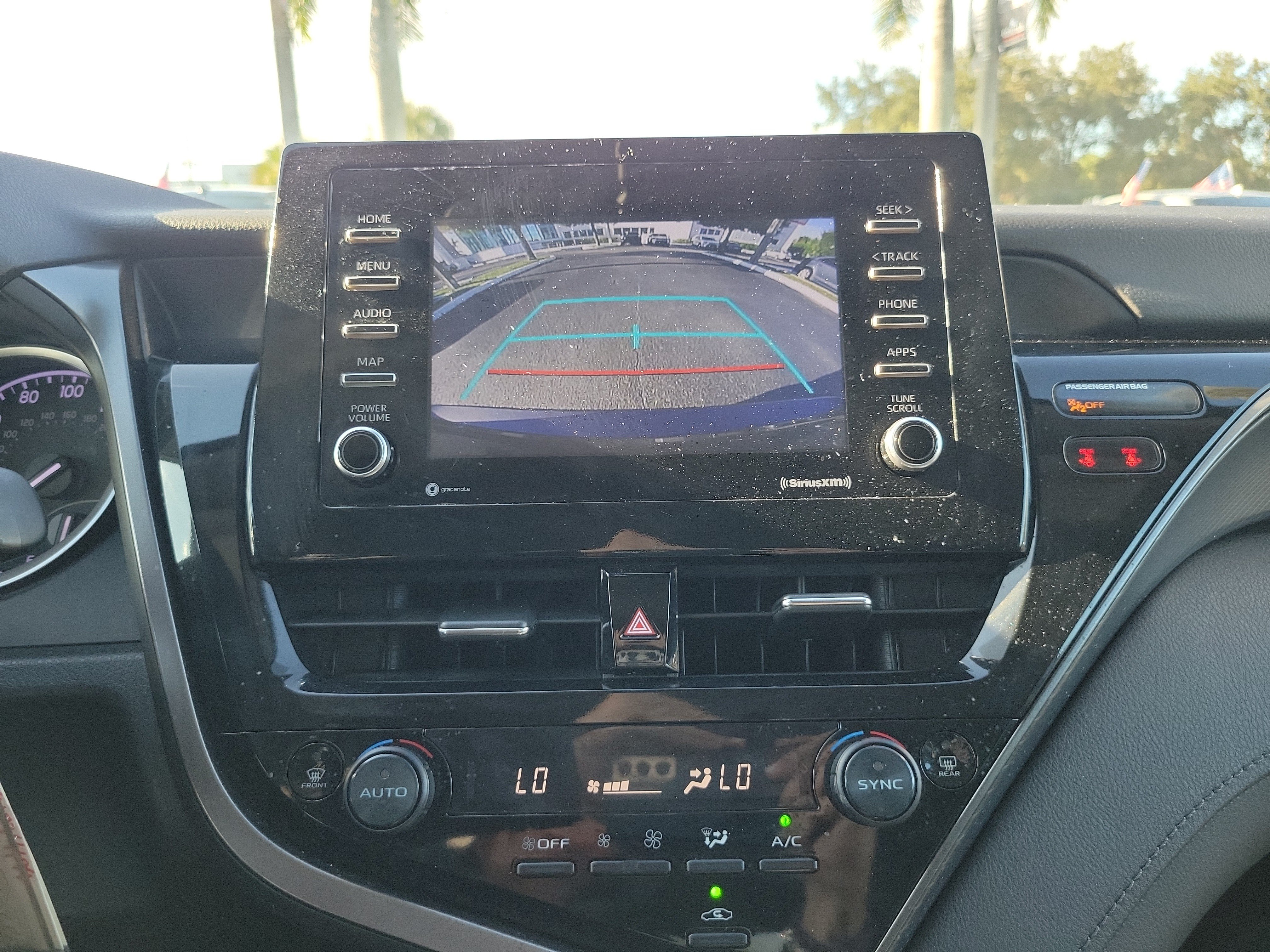 Used 2022 Toyota Camry LE FWD image 28