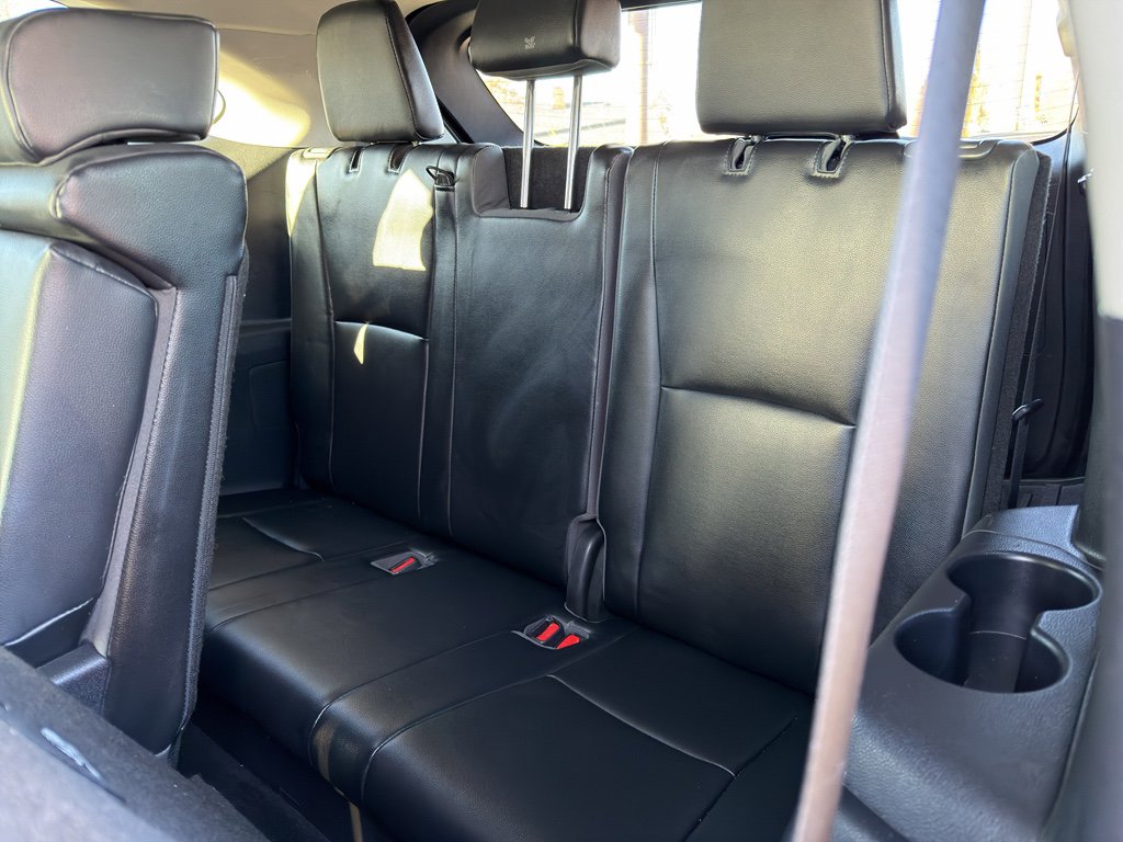 Used 2021 Toyota Highlander XLE image 15