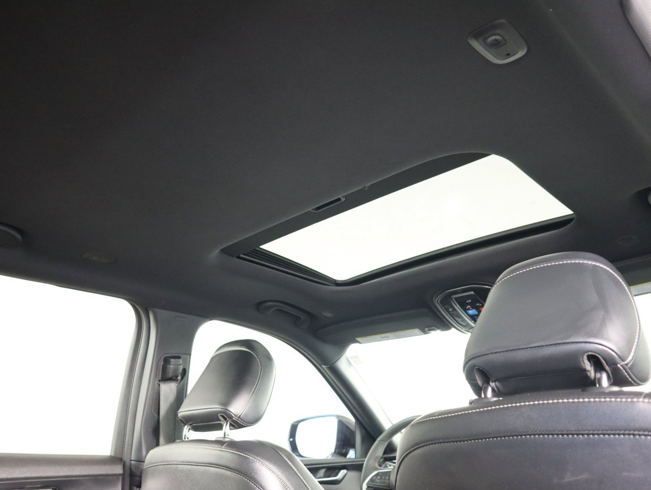 Used 2025 Jeep Grand Cherokee L Altitude image 14