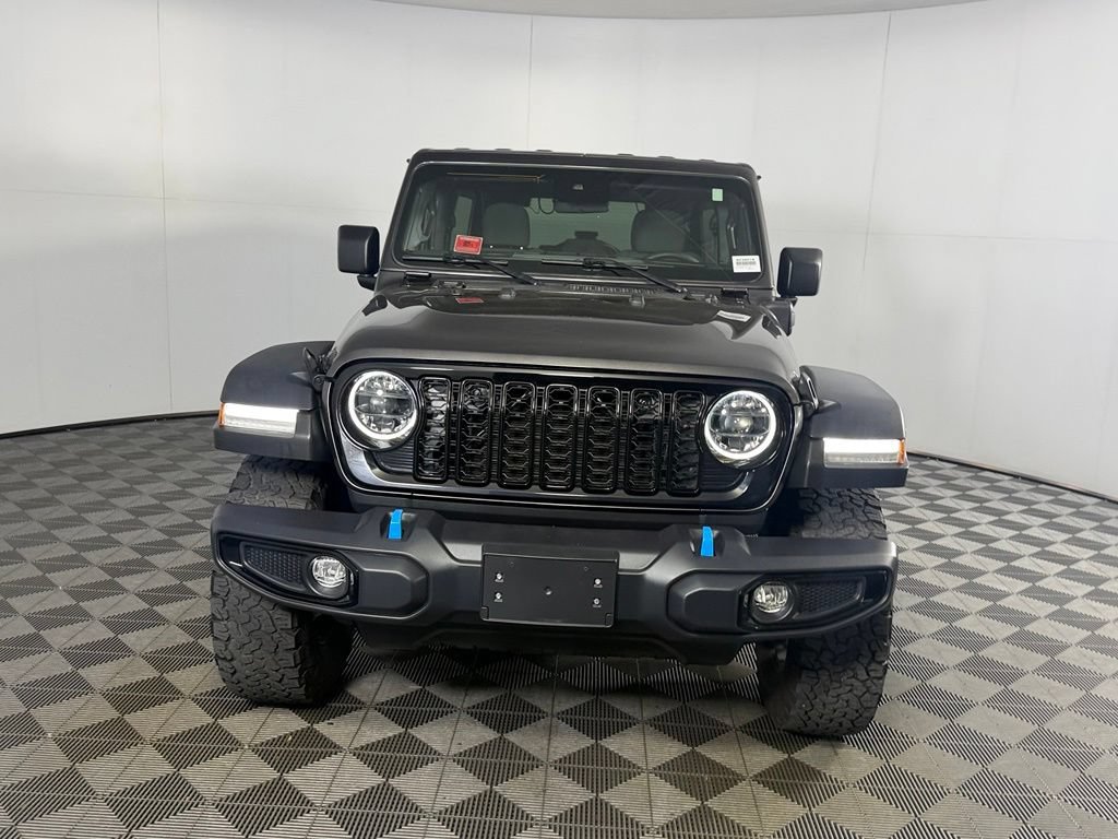 Used 2024 Jeep Wrangler Unlimited AWD/4WD image 11