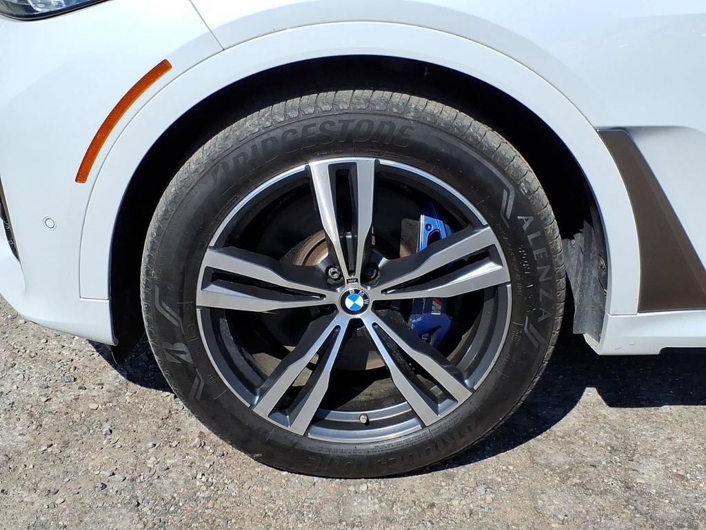 Used 2021 BMW X7 M50i AWD/4WD image 9