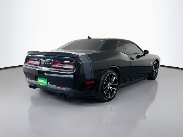 Used 2016 Dodge Challenger R/T Scat Pack w/ Leather Interior Group RWD image 10