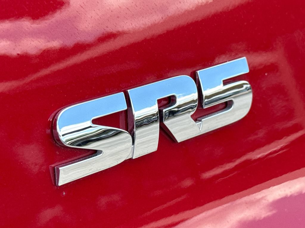 Used 2021 Toyota 4Runner SR5 Premium w/ Moonroof Package RWD image 11