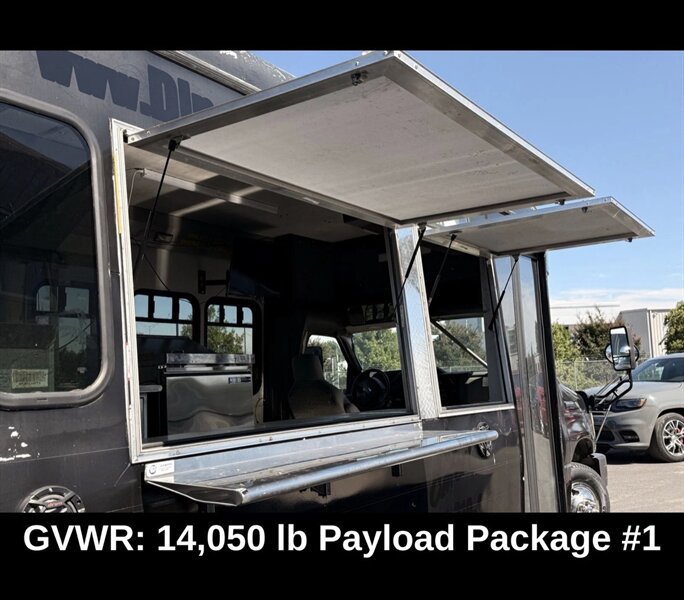 Used 2009 Ford E-450 and Econoline 450 RWD image 3