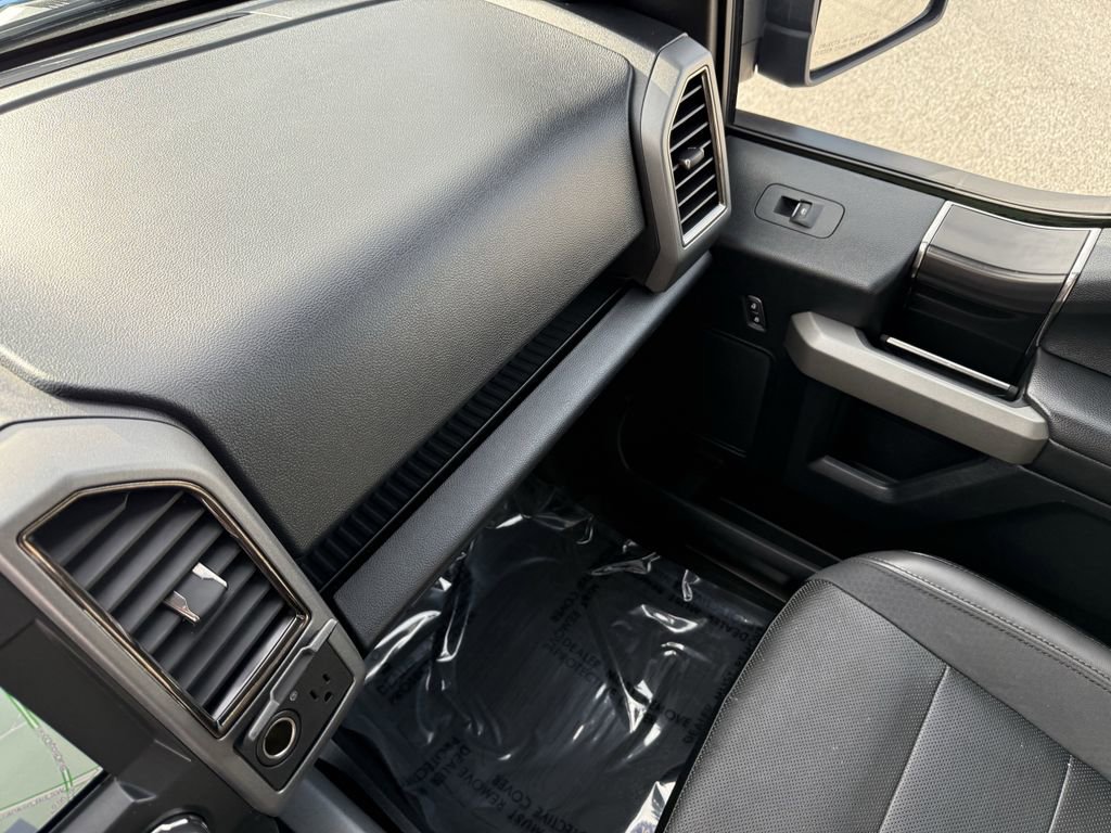 Used 2019 Ford F150 Raptor w/ Equipment Group 801A Mid image 28