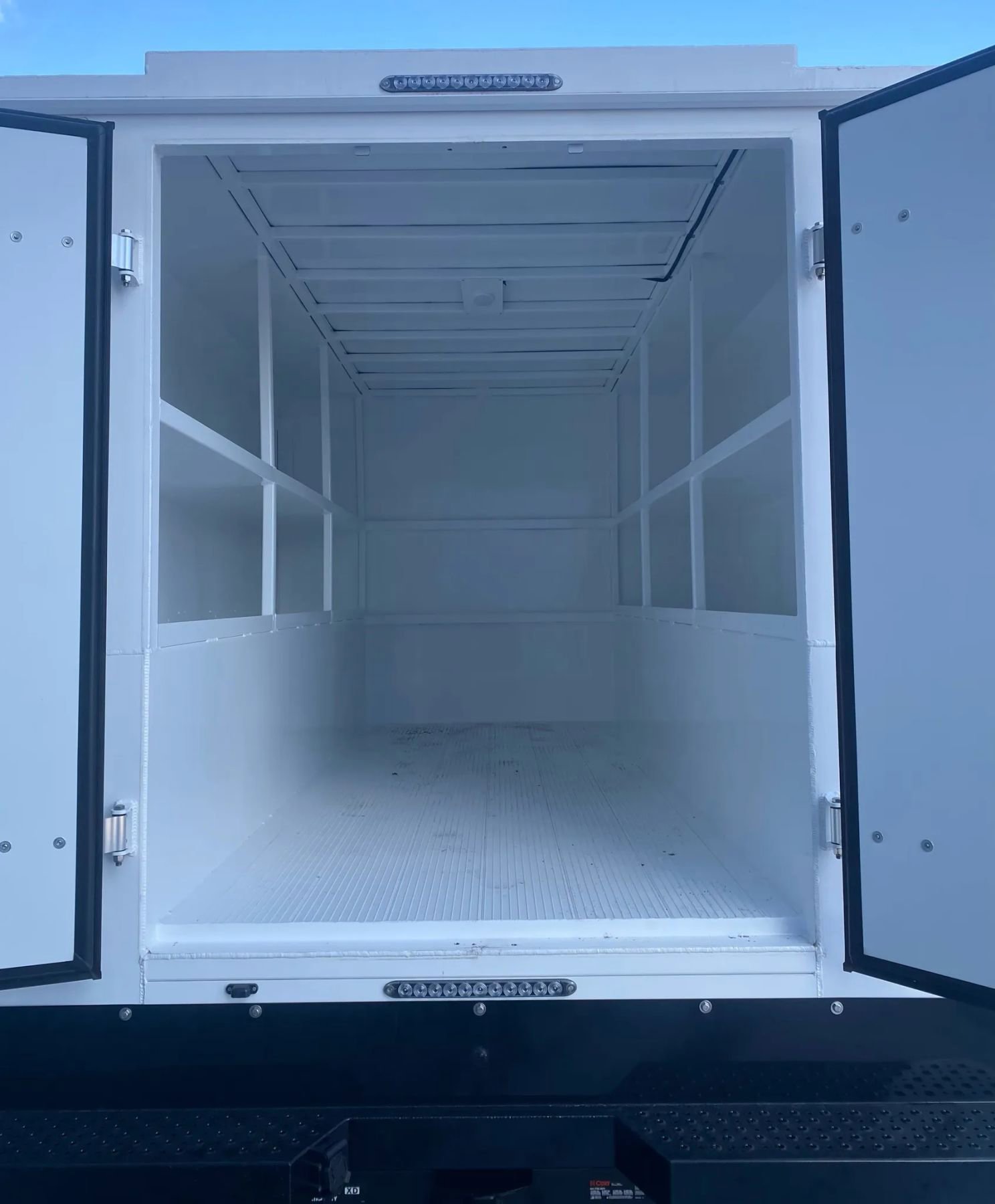 Used 2021 RAM 5500 Tradesman w/ Safety Group image 8