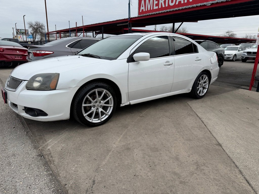 Used 2011 Mitsubishi Galant SE image 4