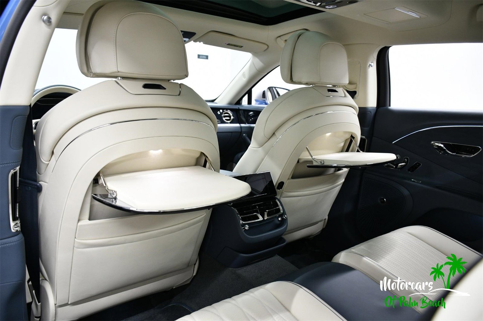 Used 2023 Bentley Flying Spur W12 image 49