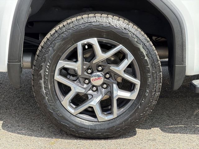 Used 2023 GMC Sierra 1500 SLT w/ SLT Premium Plus Package AWD/4WD image 32