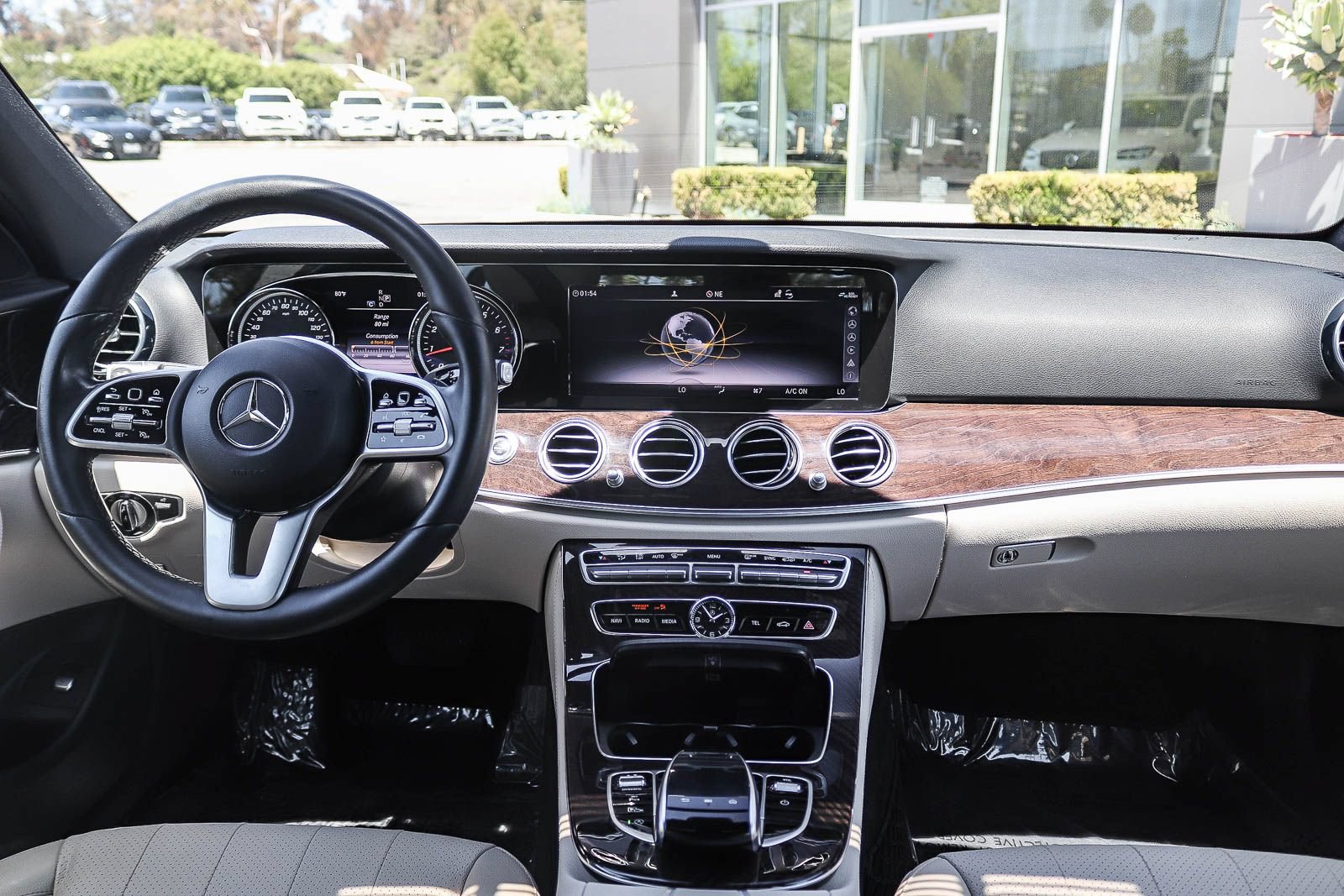 Used 2019 Mercedes-Benz E 300 image 12