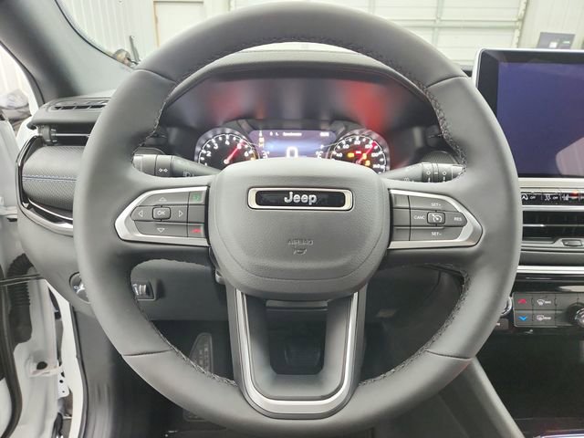 New 2026 Jeep Compass Latitude image 22