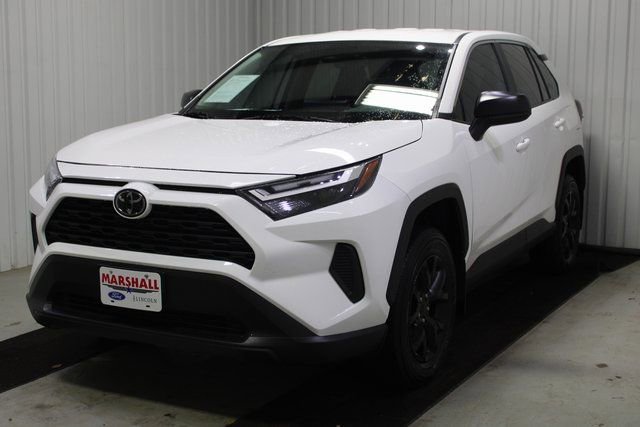 Used 2024 Toyota RAV4 LE image 3
