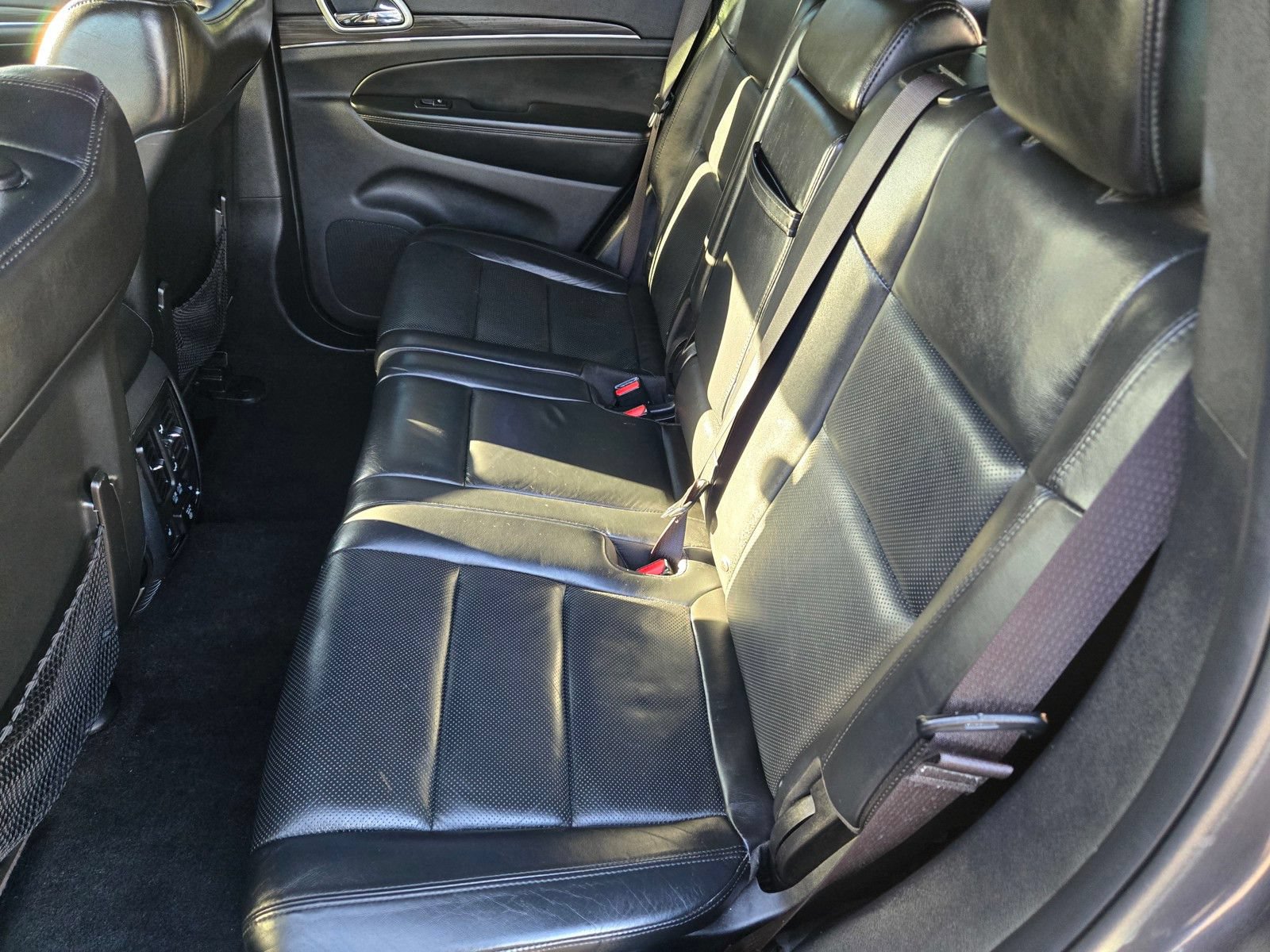 Used 2019 Jeep Grand Cherokee Limited w/ Luxury Group II AWD/4WD image 13