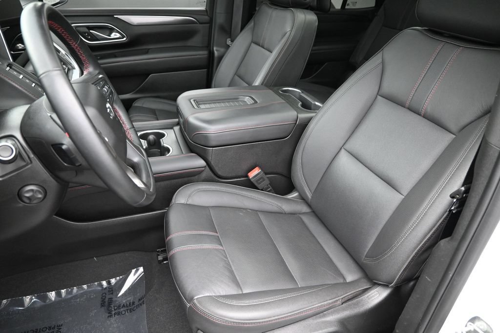 Used 2024 Chevrolet Tahoe RST w/ Luxury Package AWD/4WD image 12