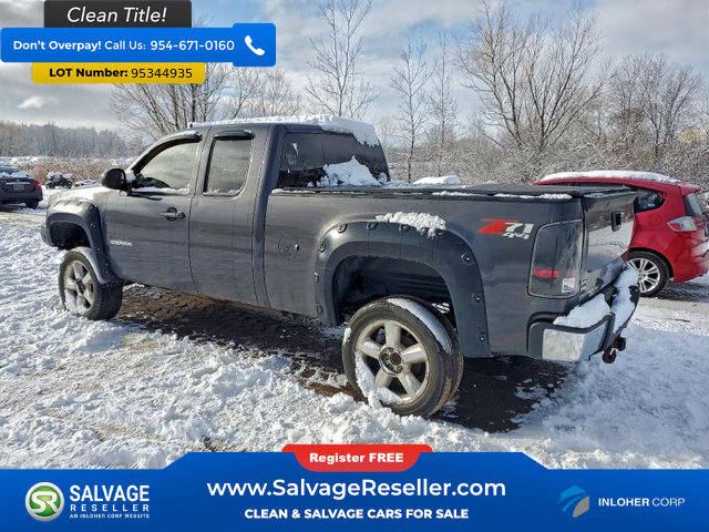 Used 2011 GMC Sierra 1500 SLT w/ SLT Convenience Package AWD/4WD image 3