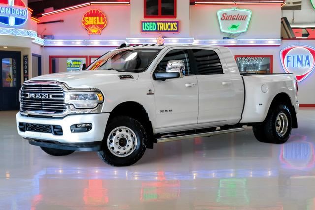 Used 2024 RAM 3500 Laramie w/ Towing Technology Group image 2