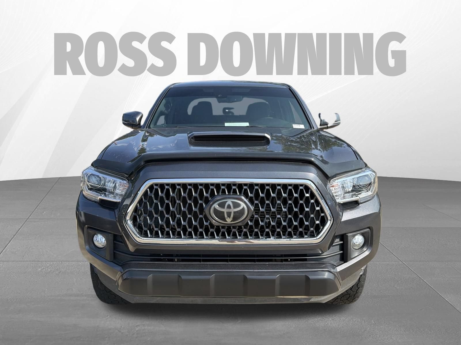 Used 2019 Toyota Tacoma TRD Sport w/ Technology Package AWD/4WD image 2