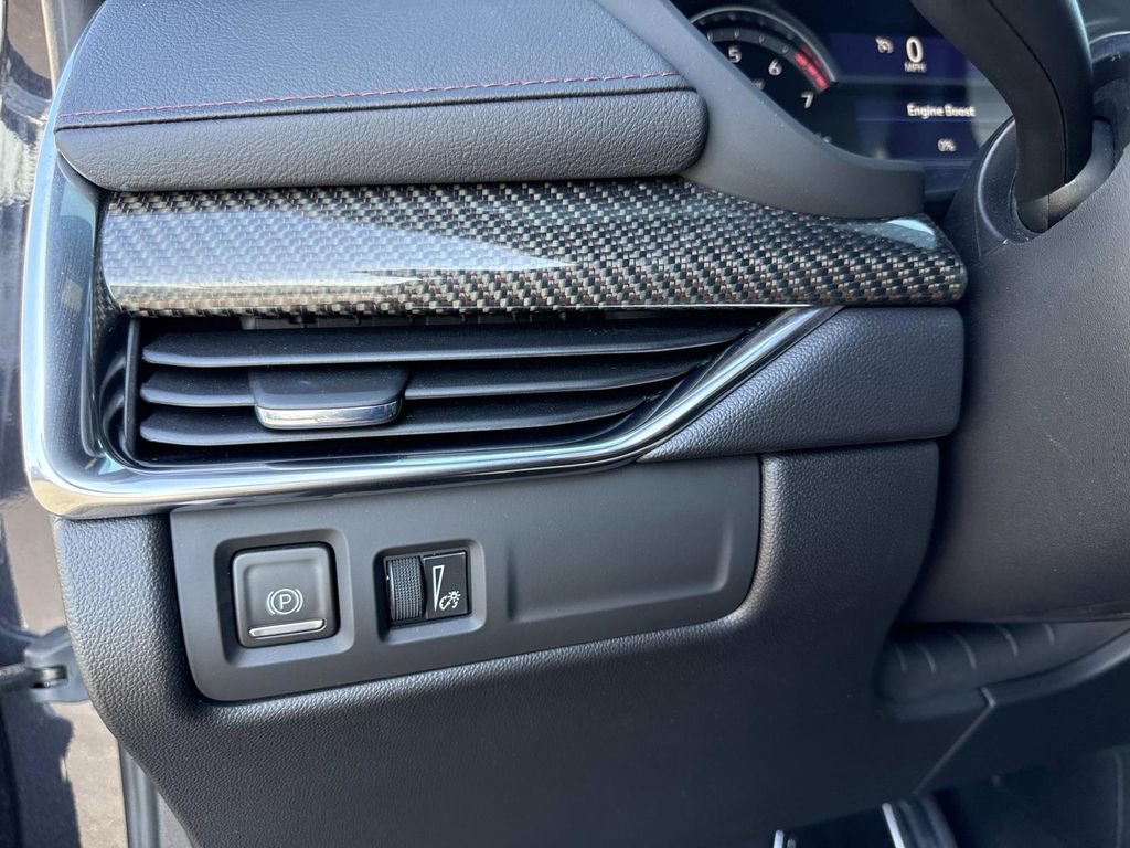 Certified 2023 Cadillac XT4 Sport image 32