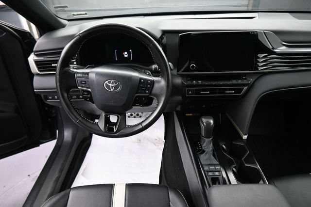 Used 2026 Toyota Camry SE FWD image 22