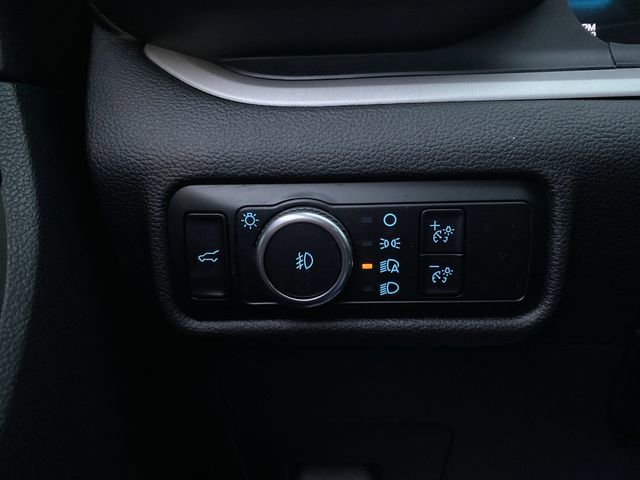 Certified 2023 Ford Explorer XLT w/ Equipment Group 202A image 25