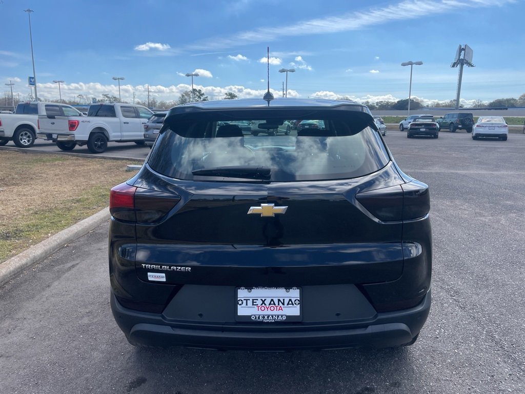 Used 2023 Chevrolet TrailBlazer LS image 12