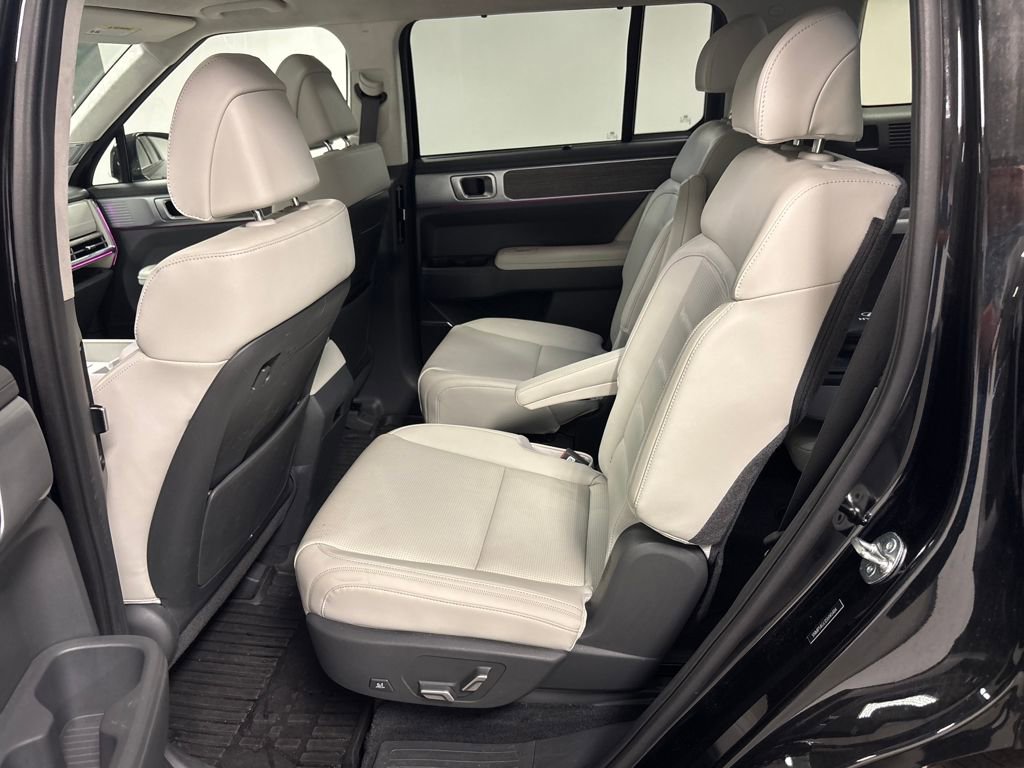 Used 2025 Hyundai Santa Fe Calligraphy image 31