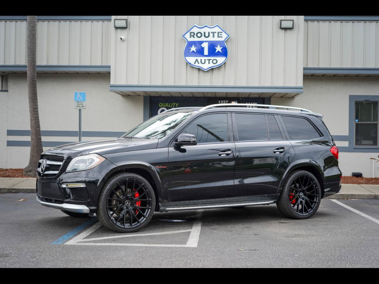 Used 2014 Mercedes-Benz GL 63 AMG 4MATIC image 1
