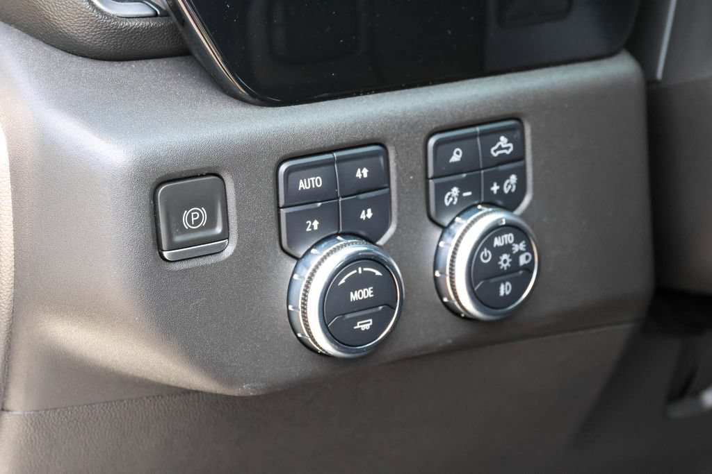 Used 2022 GMC Sierra 1500 SLT w/ X31 Off-Road Package AWD/4WD image 6