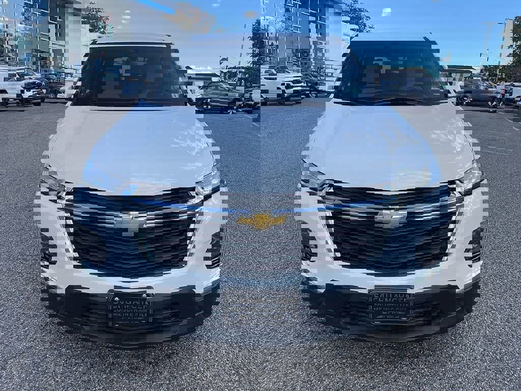 Used 2023 Chevrolet Traverse LS w/ Safety Package image 8