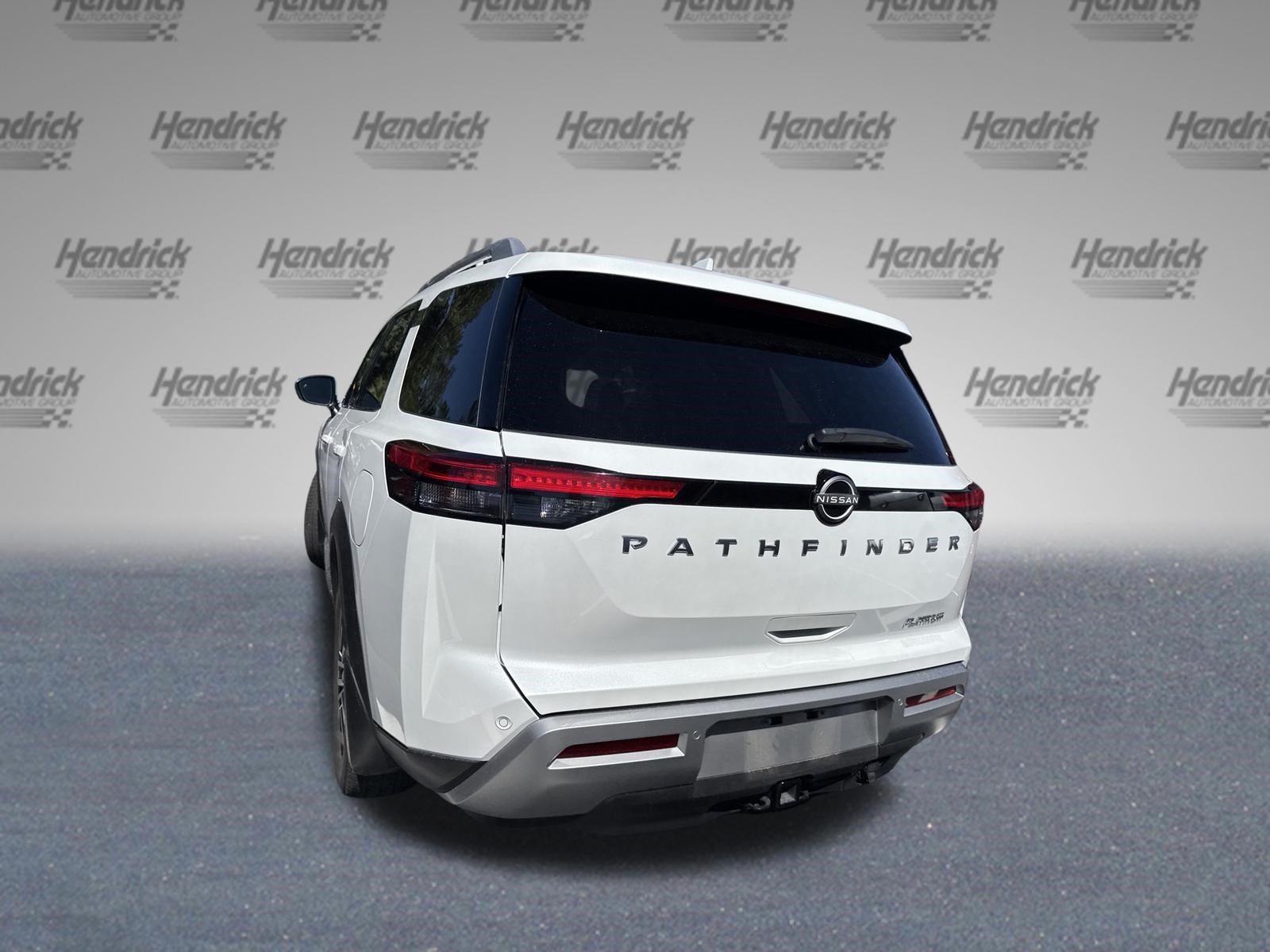 Used 2025 Nissan Pathfinder Platinum w/ Cargo Package FWD image 8