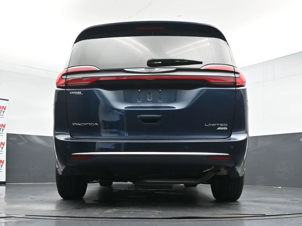 Used 2023 Chrysler Pacifica Limited image 23