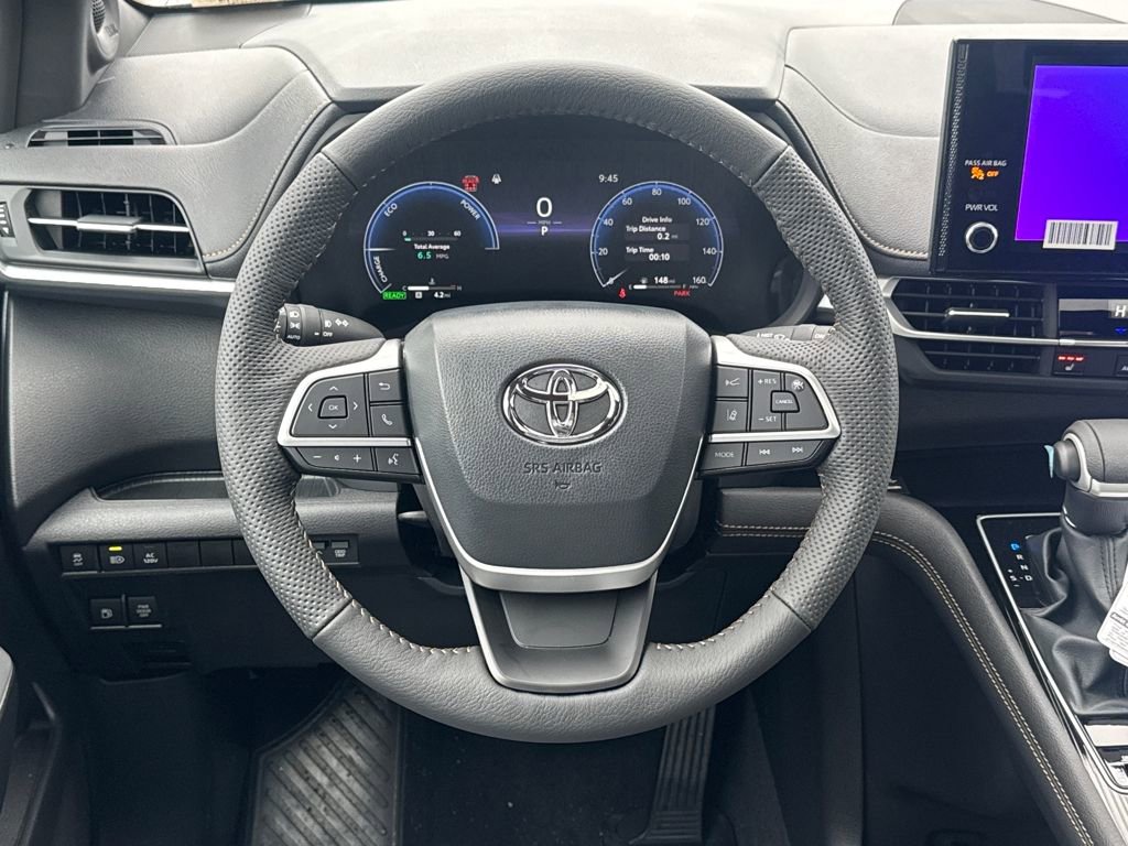 New 2026 Toyota Sienna XLE Woodland Edition image 12