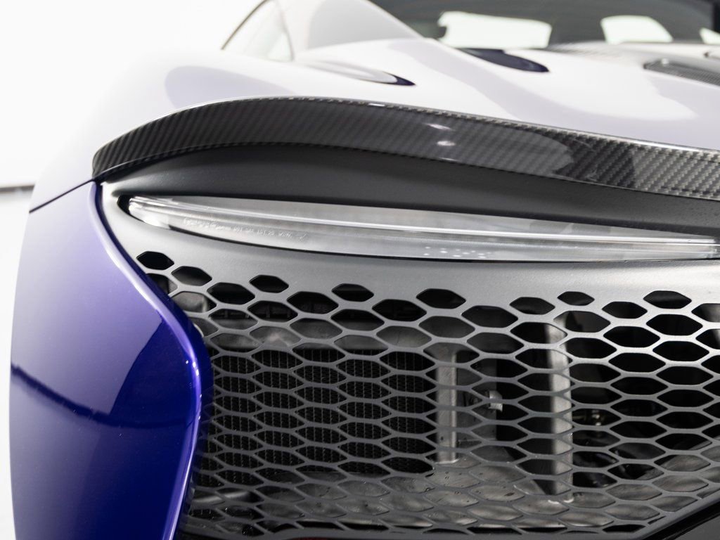 Used 2023 McLaren Artura RWD image 37