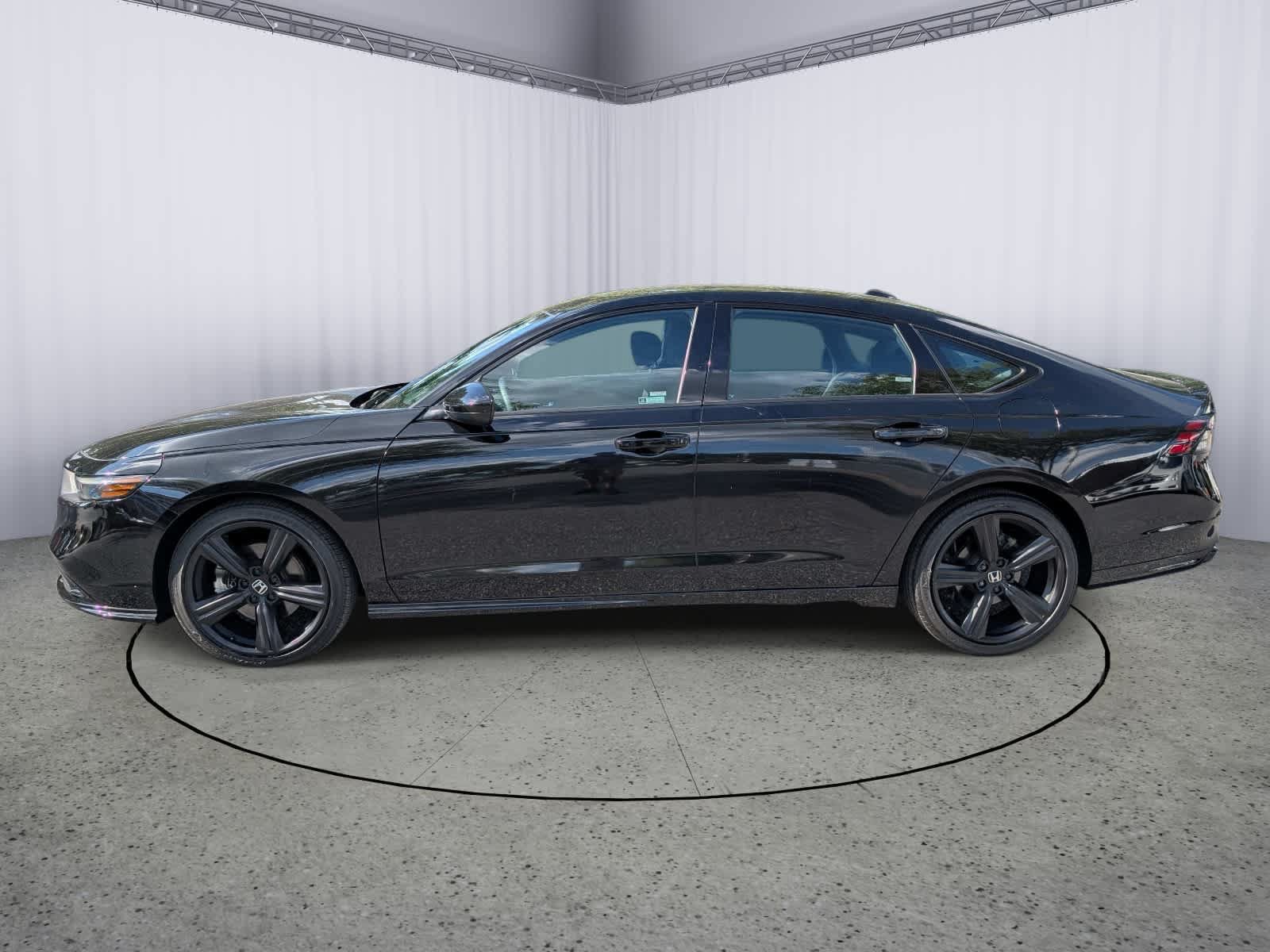 Used 2023 Honda Accord Sport image 6