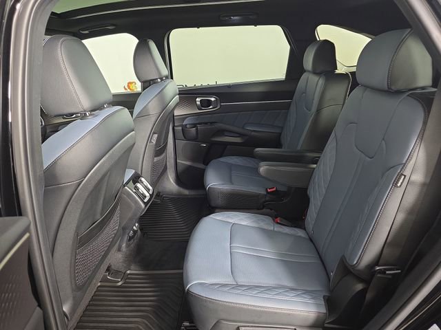 Certified 2025 Kia Sorento SX Prestige image 23