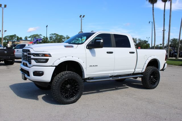 Used 2026 RAM 2500 Big Horn AWD/4WD image 5