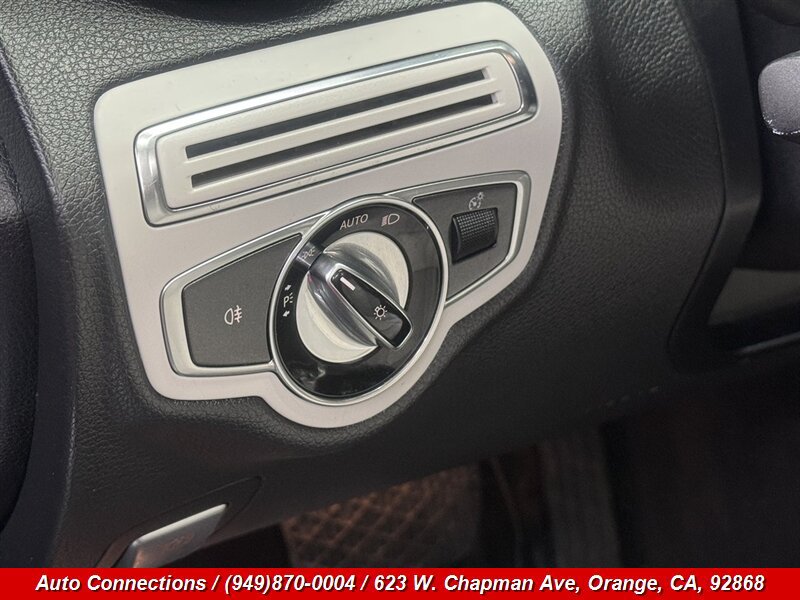 Used 2015 Mercedes-Benz C 300 Sedan image 23