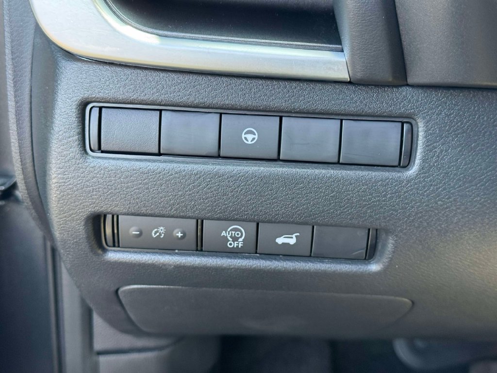 Certified 2026 Nissan Rogue SV AWD/4WD image 19