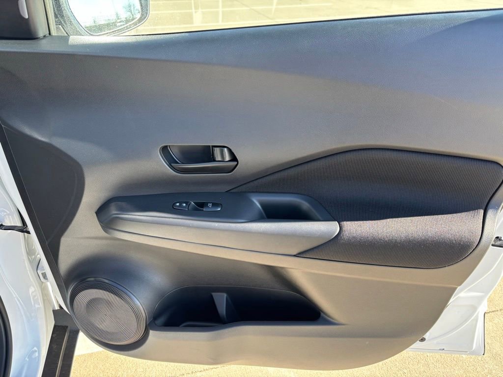 Used 2025 Nissan Kicks Play S image 15