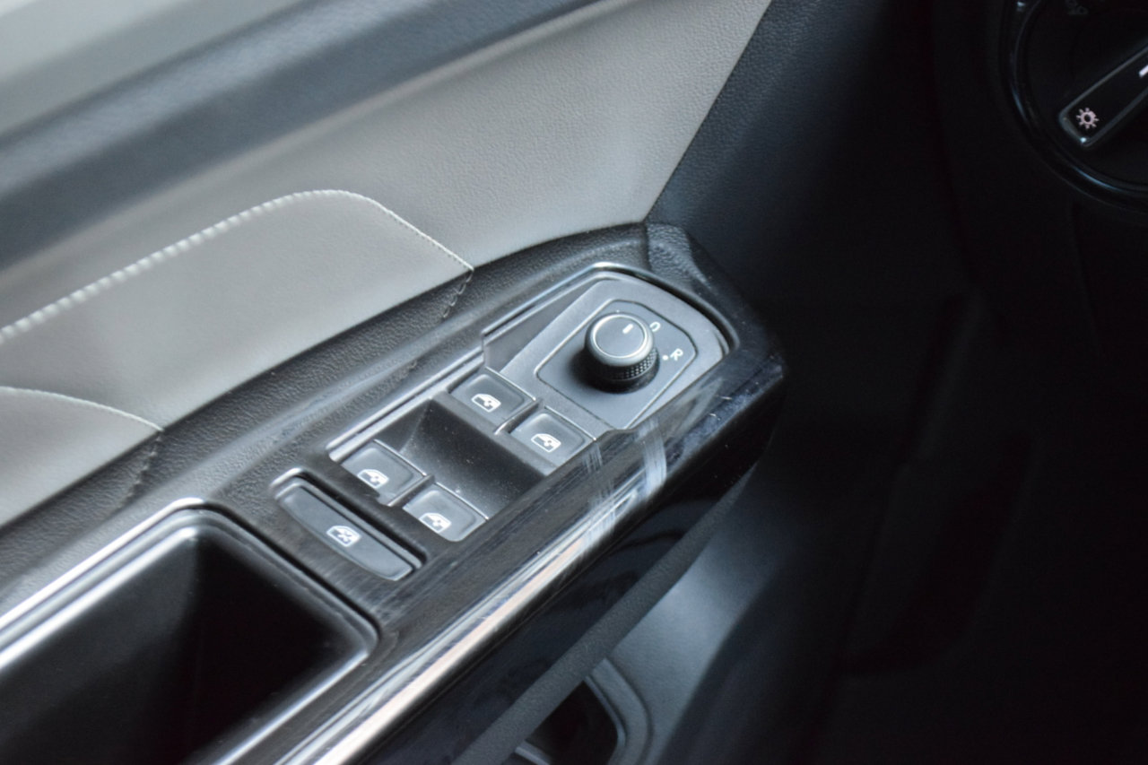 Used 2022 Volkswagen Atlas Cross Sport SE image 15